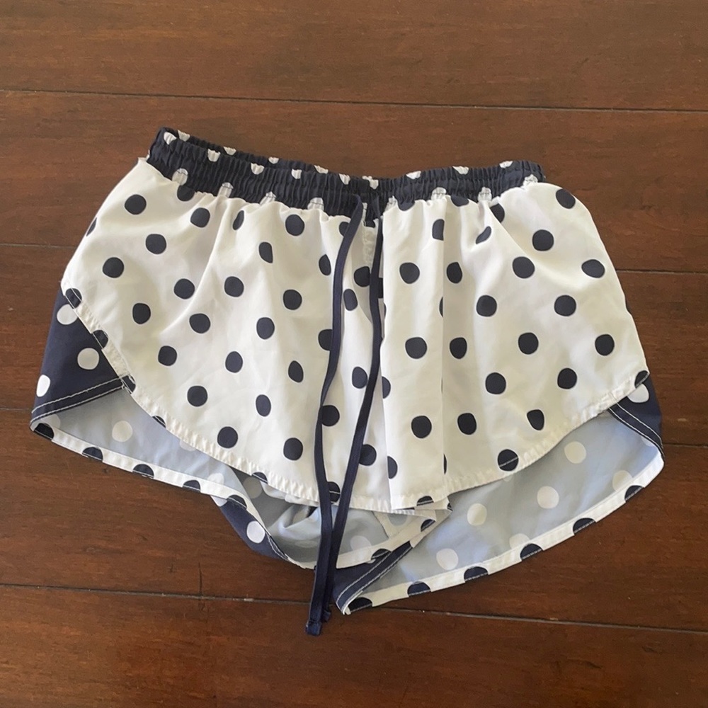 Old Navy polka dot shorts